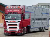 SCANIA R620 V8 mit Gro�viehtransportauflieger;110609