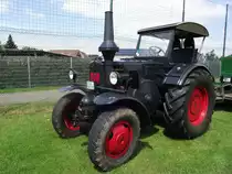Der Lanz Bulldog Gl�hkopf, der begehrteste Oldtimer Schlepper der Welt. Viele lieben Ihn, wenige besitzen Ihn. Gesehen Juni 2011 Schleppertreffen in Irresheim-N�rvenich von Alteisenjo.