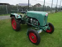 Type: Kramer KLS 140 PS / kW: 14 PS / 11 kW Bj 1960
gesehen Juni 2011 Traktorentreff Irresheim-N�rvenich von Alteisenjo.