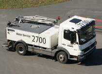 Wasserwagen (Versorgung)  2700 , Aviapartner, EDDL-DUS, Dsseldorf, 20.03.2011, Germany 

