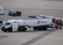 Tankfahrzeug  91  ~  Total , EDDL-DUS, Dsseldorf, 03.08.2007, Germany 

