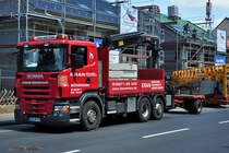 Scania Spezialfahrzeug zum Auf-/Abbau und Transport von Krnen,  Krane-Bnemann  in Euskirchen - 01.06.2011