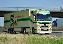 MB 1851  Kempen  auf der A61 bei Miel - 28.06.2011