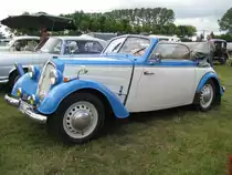 Cabriolet IFA F 8 aus dem landkreis G�strow beim Oldtimer-Treffen, anl��lich des M�hlenfestes in Gnoien am 25.06.2011

