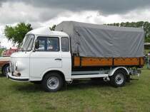 Pritschenwagen Barkas B 1000 aus dem landkreis Rgen beim Oldtimer-Treffen, anllich des Mhlenfestes in Gnoien am 25.06.2011
