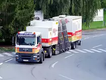 MAN D20-Commonrail rollt als Technische-Kontrolle zum n�chsten Einsatzort;110708