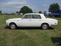 Limousine ROLLS ROYCE ... aus dem Altmarkkreis Salzwedel beim 13. Perleberger Oldtimer- und Militrfahrzeugtreffen, Flugplatz Perleberg 10.07.2011
