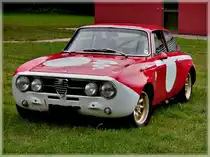 Alfa Romeo 1600 GTAm aufgenommen am 10.07.2011 im Park beim  Schlassfest in Colpach 