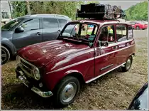 Renault R 4 gesehen auf einem Parkplatz am 10.07.2011. 