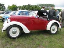 Cabriolet DKW-AutoUnion F 5, C 600 aus dem Landkreis Gstrow beim Oldtimer-Treffen, anllich des Mhlenfestes in Gnoien am 25.06.2011
