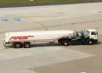 Tankfahrzeug  122  ~  AFS , EDDL-DUS, D�sseldorf, 29.04.2011, Germany 

