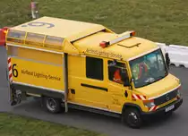 Sonderfahrzeug  6  ~ Airfield Lightning-Service (D-US 501), EDDL-DUS, D�sseldorf, 24.10.2009, Germany 

