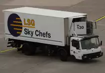 Cateringfahrzeug  130  ~ LSG - Sky Chefs, EDDL-DUS, D�sseldorf, 22.05.2008, Germany 

