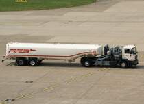 Tankfahrzeug  124  ~  AFS , EDDL-DUS, Dsseldorf, 29.04.2011, Germany 

