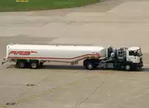 Tankfahrzeug  124  ~  AFS , EDDL-DUS, D�sseldorf, 29.04.2011, Germany 

