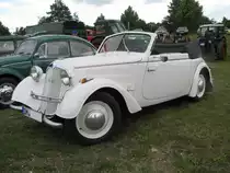 Cabrio DKW-AutoUnion .... aus dem Landkreis Demmin beim Oldtimer-Treffen, anl��lich des M�hlenfestes in Gnoien am 25.06.2011
