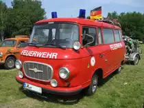 Mehrzweckwagen Barkas B 1000 der FEUERWEHR aus dem Landkreis Ludwigslust beim 13. Perleberger Oldtimer- und Milit�rfahrzeugtreffen, Flugplatz Perleberg 10.07.2011

