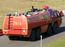 Feuerwehrfahrzeug (Rosenbauer)  29/4  (D-RD 107), EDDL-DUS, D�sseldorf, 20.03.2011, Germany 

