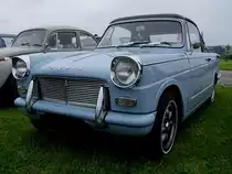 TRIUMPH-Herald-1200 nimmt trotz Regenwetter bei einer Oldtimerveranstaltung im Bezirk V�cklabruck teil;110703