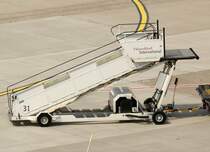 Fluggasttreppe  31 , EDDL-DUS, Dsseldorf, 29.04.2011, Germany 

