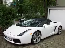 Lamborghini Gallardo Spyder in wei� gesehen in OB 17/07/2011