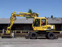 O&K MH S im Einsatz als Zweiwegefahrzeug;110407