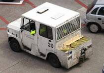 Schlepper  20 , EDDL-DUS, Dsseldorf, 22.05.2008, Germany 

