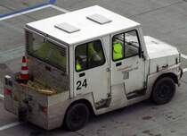 Schlepper  24 , EDDL-DUS, Dsseldorf, 20.12.2007, Germany 


