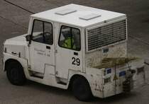 Schlepper  29 , EDDL-DUS, Dsseldorf, 22.05.2008, Germany 


