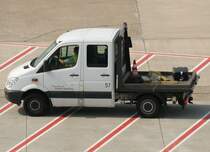 Sonderfahrzeug  57  ~ Kleinlaster, DUS-Ground Handling, EDDL-DUS, Dsseldorf, 29.04.2011, Germany 

