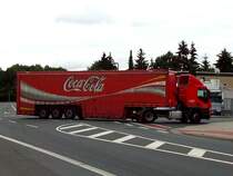 Iveco Stralis Sattelzug Coca Cola GmbH gesehen in RE 22/07/2011