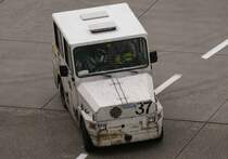 Schlepper  37 , EDDL-DUS, Dsseldorf, 22.05.2008, Germany 

