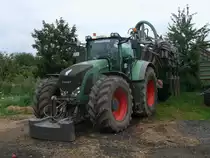 Fendt-Traktor 936 am 25.Juli 2011 im Industriegel�nde von Bergen/R�gen.