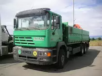 Steyr 33S40 Baustoffpritsche mit Kran abgestellt in Kalsdorf.31.7.2011