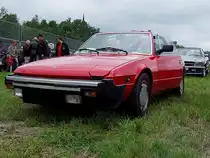 FIAT X1/9 five speed; hat sich trotz tr�ben Wetter zur Oldtimerveranstaltung im Hausruckgebiet eingefunden;110731