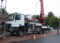 Mercedes Actros 3344, als Kranfahrzeug in Lehrte am 08.08.2011