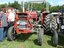 MF 188 prsentiert bei der Oldtimerausstellung in Hofheim-Diedenbergen, August 2011

