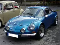 Renault Alpine A 110. 1961 - 1977. Dieser Sportwagen beherrschte �ber Jahre die Ralleypisten der Welt. Es gab Lizenzbauten in Spanien und Bulgarien. Oldtimertreffen Kokerei Zollverein am 07.08.2011.