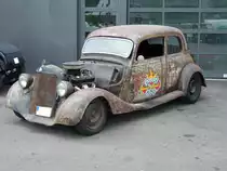 Ratcar auf Basis eines rechtsgelenkten Mercedes Benz 170. Motorisiert ist der zugelassene Wagen mit einem Mopar V8-motor. Besucherparkplatz des D�sseldorfer Meilenwerkes am 04.07.2010.