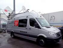 MB-Sprinter als bertragsungswagen anlsslich des Europacupspieles SV-Josko Ried gegen Brndby;110728