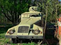 Fahrzeugtyp: IFA G5 SK2
Baujahr: nicht bekannt
Polizei-Einsatzfahrzeug(Wasserwerfer) der ehemaligen DDR
Stand-/Fundort: 15345 Altlandsberg, Krummenseestrae
Zeitpunkt d. Aufnahme: 29.05.2011