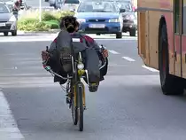 Am Liegerad durch den Feierabendverkehr;110811