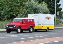 Landrover Defender mit Marktwagen in Euskirchen - 29.07.2011