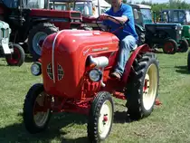 Porsche Diesel Junior in Schmalspurausf�hrung auf dem Gel�nde der Oldtimerausstellung in Hochheim-Diedenbergen, August 2011