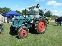 Hanomag R 435 steht bei der Oldtimerausstellung in Hochheim-Diedenbergen, August 2011