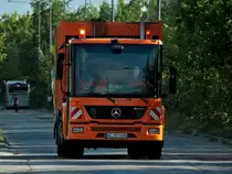 Mercedes Econic Mllsammelfahrzeug der Stadt Aachen unterwegs am 08.07.2011 in Aachen auf der Stiewistrasse.