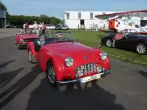 Der nchste Triumph TR3 fhrt leider vorbei...(Grefrath, 11.9.2010)