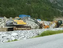 Volvo EC 210 steht auf einer Baustelle in Sdnorwegen, Juli 2011