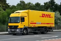MB Actros Kastenaufbau  DHL  in Euskirchen - 29.07.2011