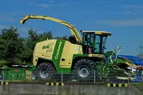 Krone BiG X650, selbstfahrender Feldhcksler mit Allradantrieb und 8-Zyl.Turbo-Diesel und 650PS, Aug.2011